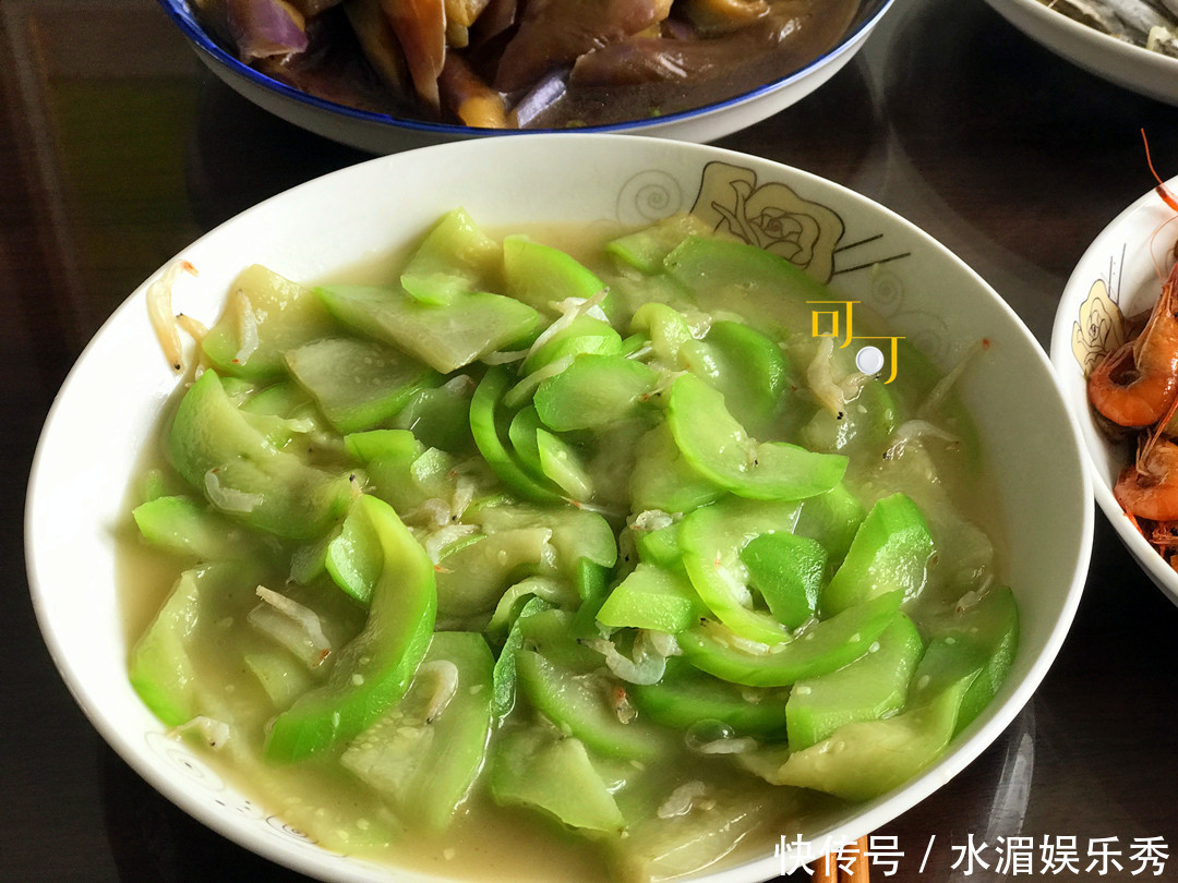 爸妈|端午节请爸妈来家吃饭,六个菜4个粽子300元,你觉得还好吗