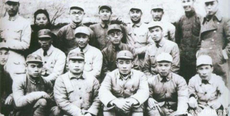 战士|刘震和王近山同为兵团副司令员,为什么一个授上将,一个是中将