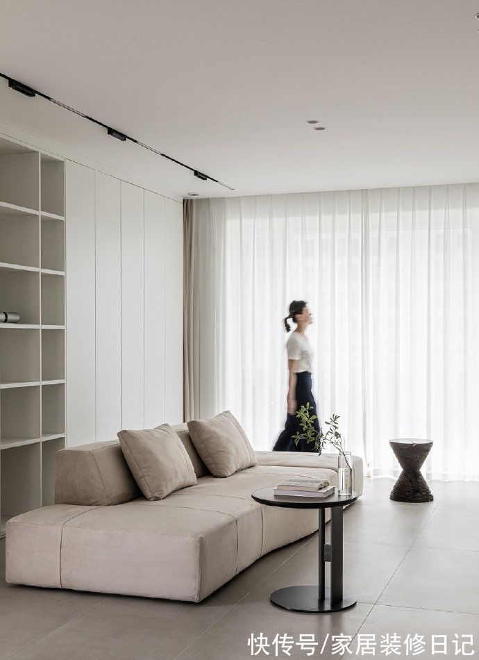 厨房|81㎡极简风的家,全屋白墙+平吊无主灯设计,干净纯粹透着高级感