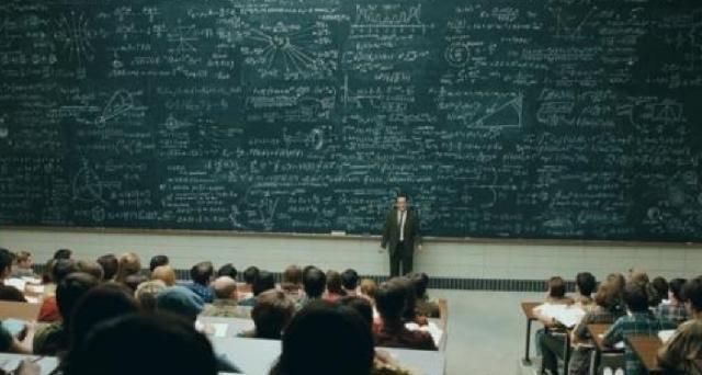 白岩松：大学快成义务教育了，还把自己当成高高在上的精英？