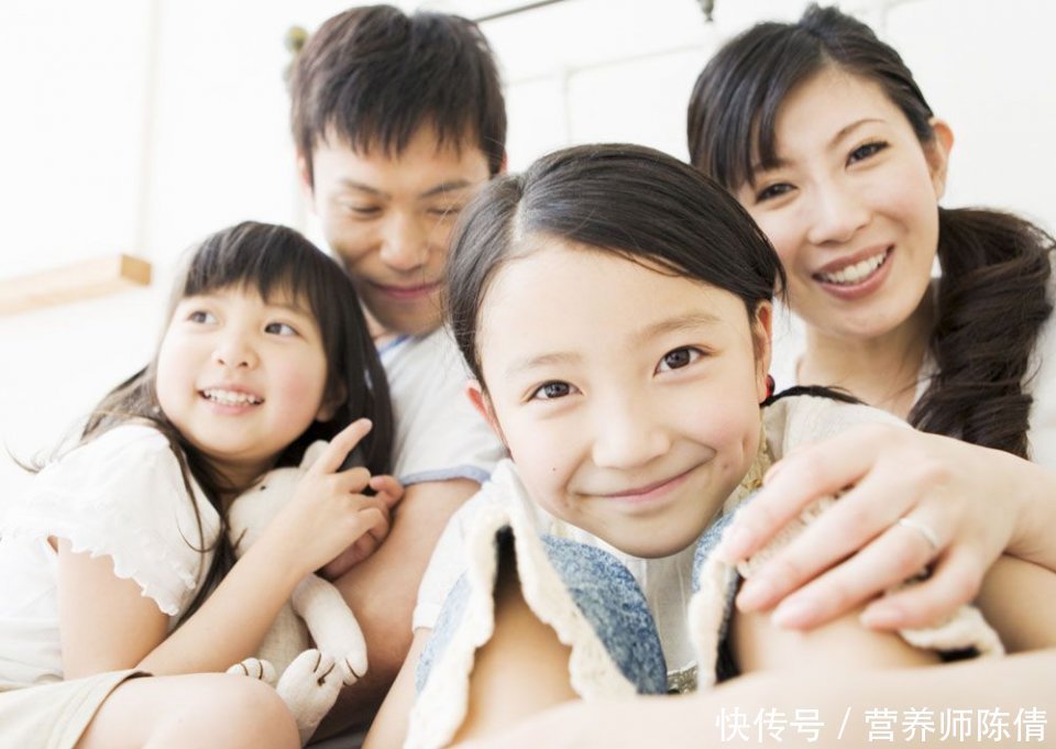 安全感|没安全感的孩子,有这几种明显表现,发现晚了性格上会有缺陷