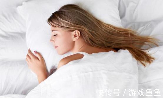 补药|想拥有长寿的体质,不要忽视睡前3件事,养生效果比吃补药强