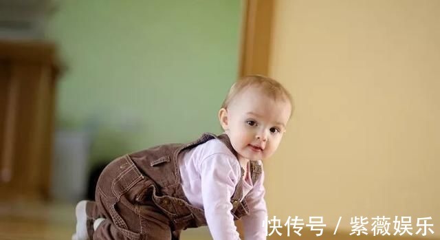 灵活度|1岁内宝宝四大能力发育标准,若一个没达标,孩子可能发育迟缓了