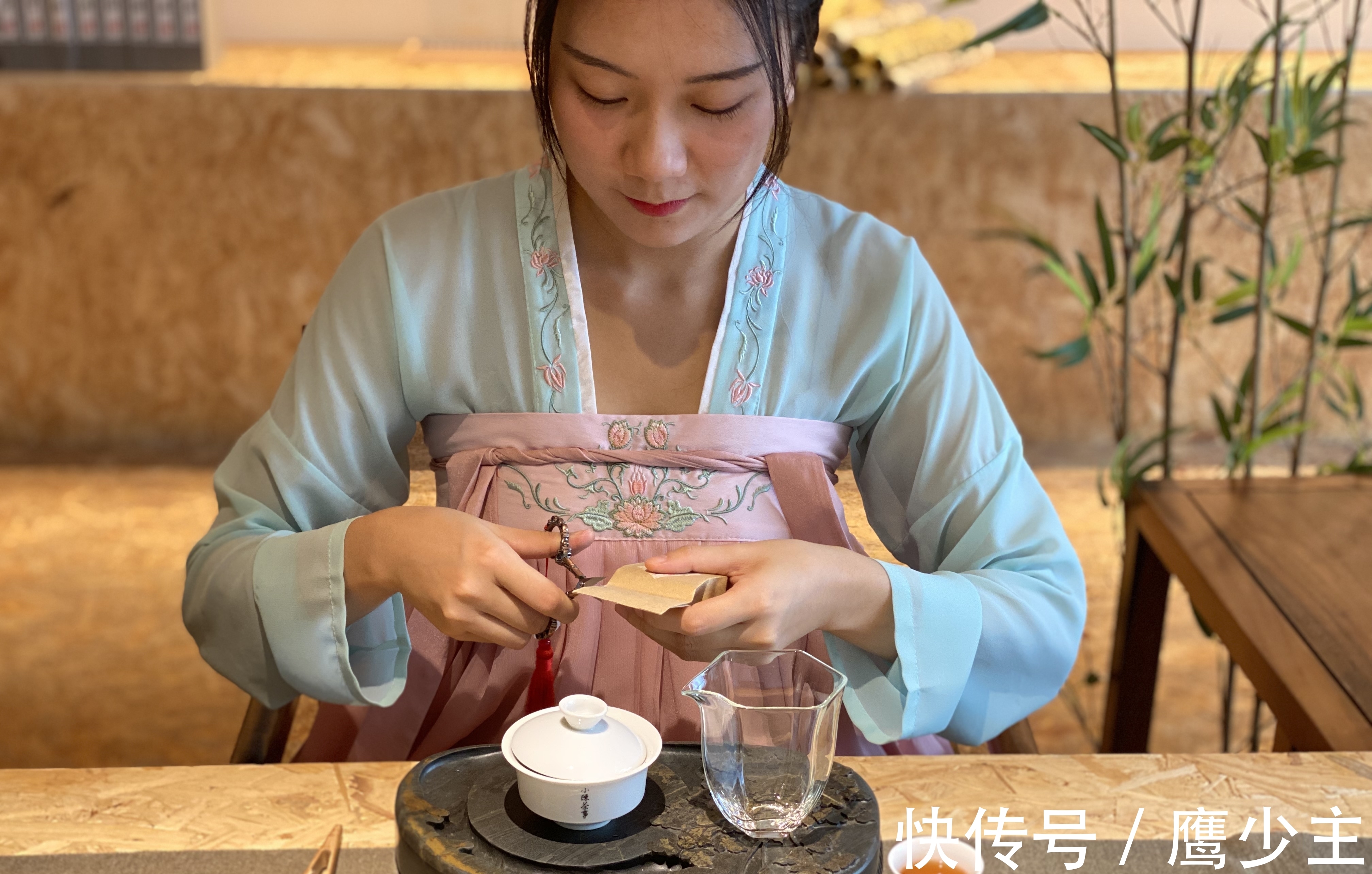盖碗@岩茶、红茶、白茶，冲泡六大茶类，请准备7种茶具