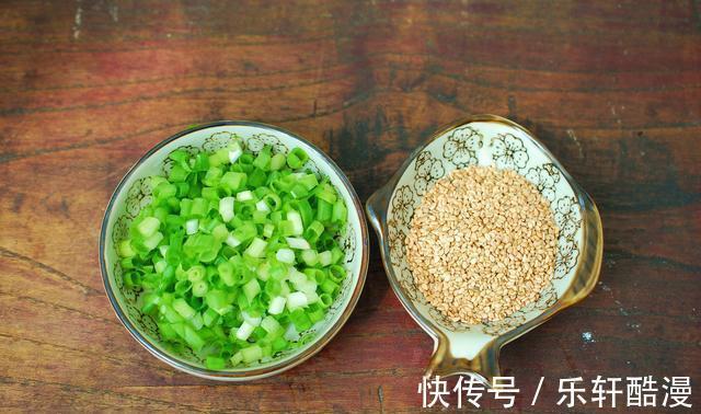 酱汁|1碗调料放锅里一炒,做酱香饼、拌面、夹馒头太香了,万能酱汁