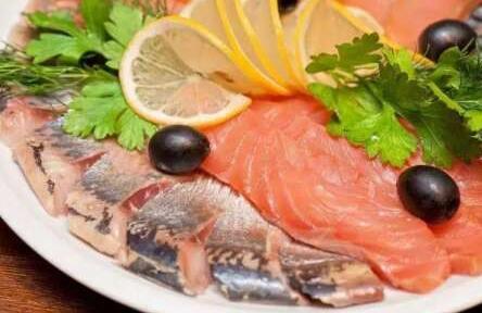 鸡鸭鱼猪牛羊……哪种肉最营养冬天更适合吃的原来是它