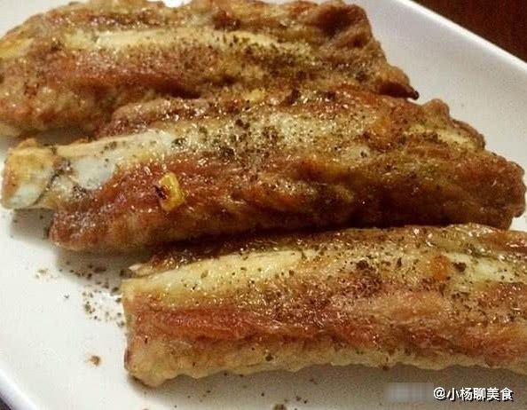 自制椒盐很简单，别再出去买了，方法和技巧告诉你，比外面的更香