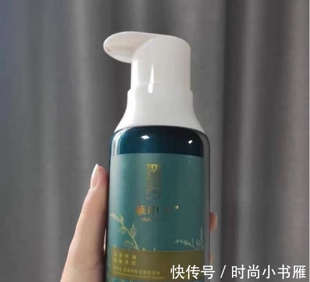 头皮|已被拉入“黑名单”的洗发水,学生党却偏爱,难怪头发“大把掉”
