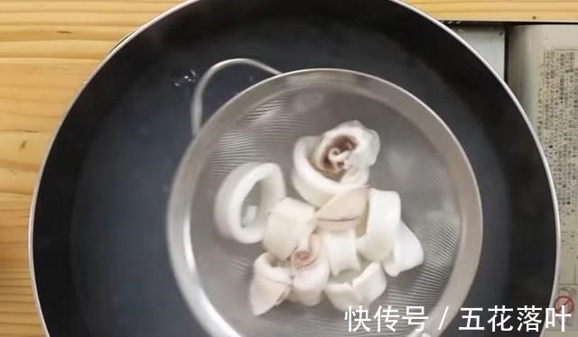 米酒|小炒店三杯中卷升级香辣版!酱汁比例秘诀保证下饭哦!