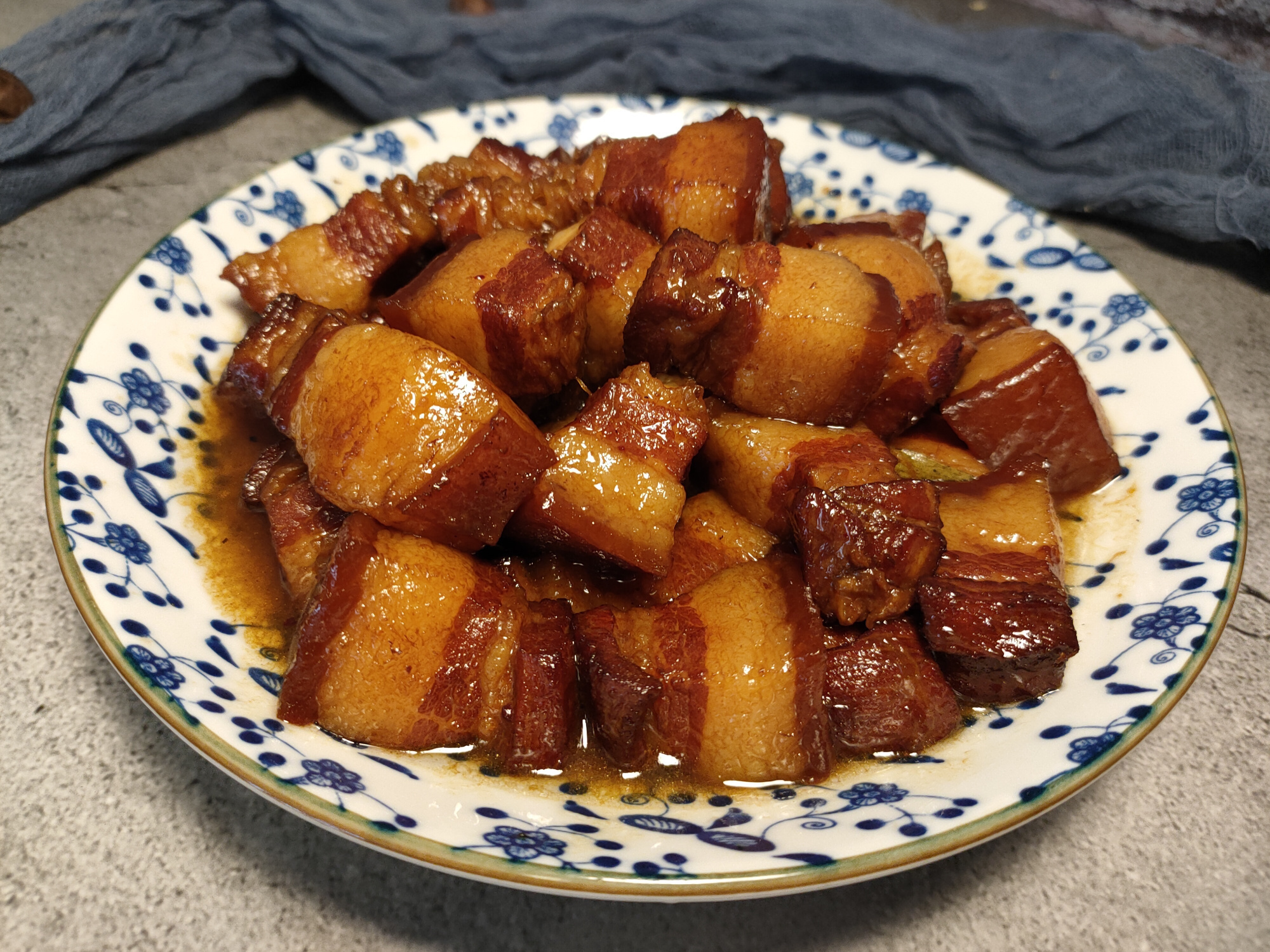 香料|爷爷做了几十年红烧肉，口感软烂香入味，香料只加这四味即可