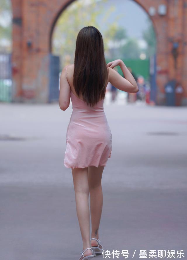 短裙 追求轻盈雅致的穿搭体验,短裙值得一试,清爽又显身材
