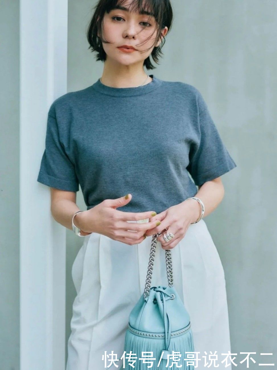 基础款|初夏必备的“T恤”,掌握这些搭配技巧,基础款也穿得比别人高级