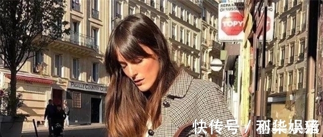 直发 女人过了40岁,如果你有白头发,少留这3种“发型”,显老没气质
