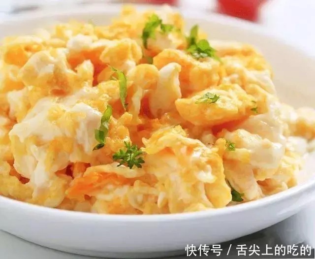 鸡蛋|炒鸡蛋不加水就错了亲身试验一次,没想到出锅鲜香嫩滑无腥味
