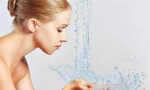 皮肤|女人敷完面膜后洗还是不洗?很多人都做错了,难怪皮肤总不好