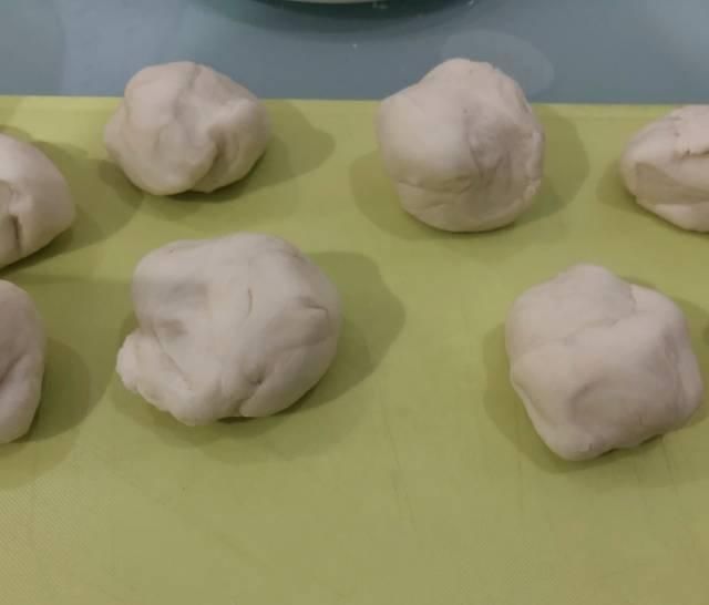 好吃|牛肉馅饼,和馅时里面多加一物,好吃还不腥