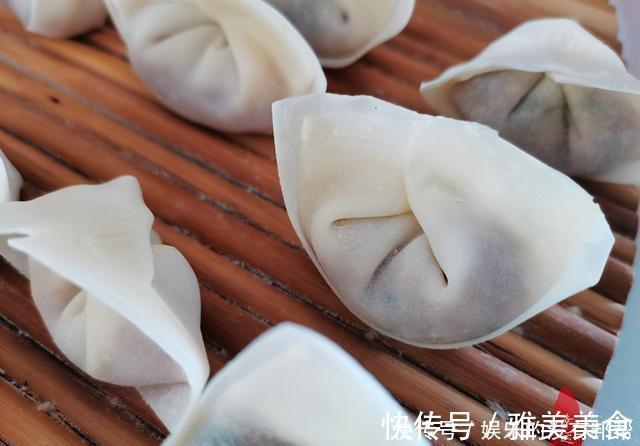 北方|亲手制作北方特色的鲜肉馄饨，受累又忙碌，不如儿媳买的小云吞
