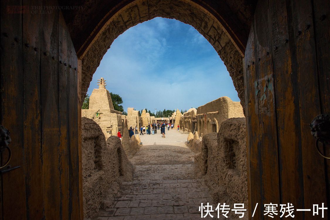 建筑风格|新疆荒漠中的土城堡，史料中没有任何记载，专家称其为“谜城”