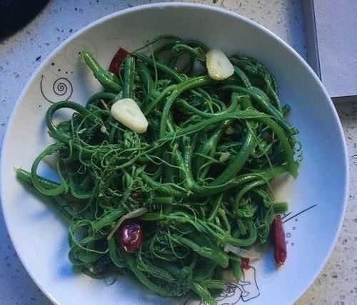 如果宁可不吃猪肉,多吃这道菜,按时上厕所,大肚腩消失