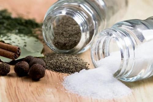 细数味精对人体的那些危害！不管怎么说，这3类人还是少吃！