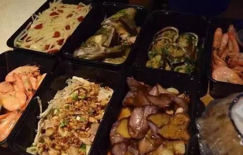 放心|老板最不敢“掺假”的4种外卖,叫了一只鸡上榜,完全可以放心吃