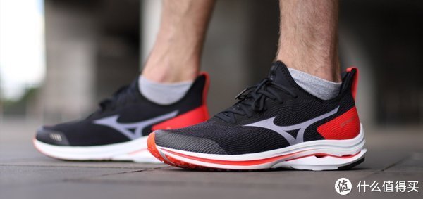 全掌 都是顶级缓震,亚瑟士的GEL和美津浓的Wave差距有多大?