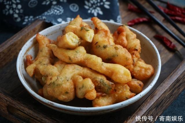 面糊|可以和油条媲美的早餐，面粉挤一挤炸一炸，香酥脆爽