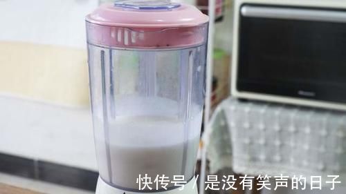 馒头|馒头教你这样做,不用酵母不加水,个个蓬松不塌陷,撕着吃更过瘾