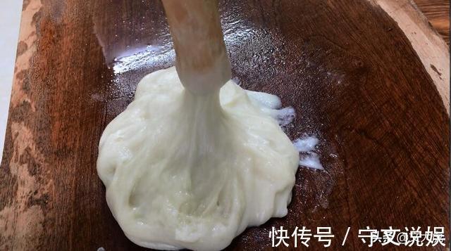 纯牛奶|糯米粉别用油炸了,筷子搅一搅,不加一滴水,吃着不腻特别香