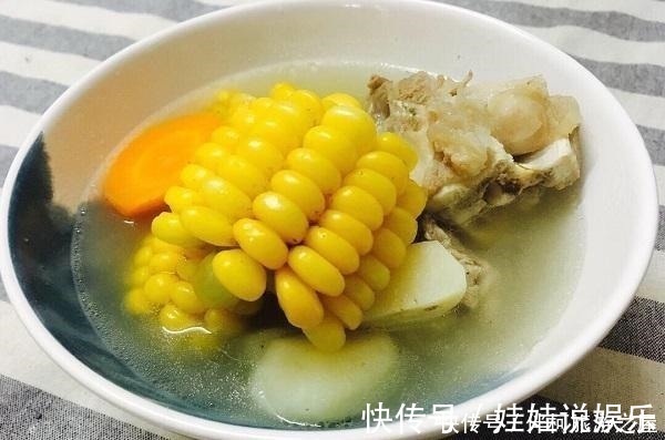 果蔬汁|孩子辅食讲究大,儿科医生这三种食物别让娃吃,易患“肾结石”