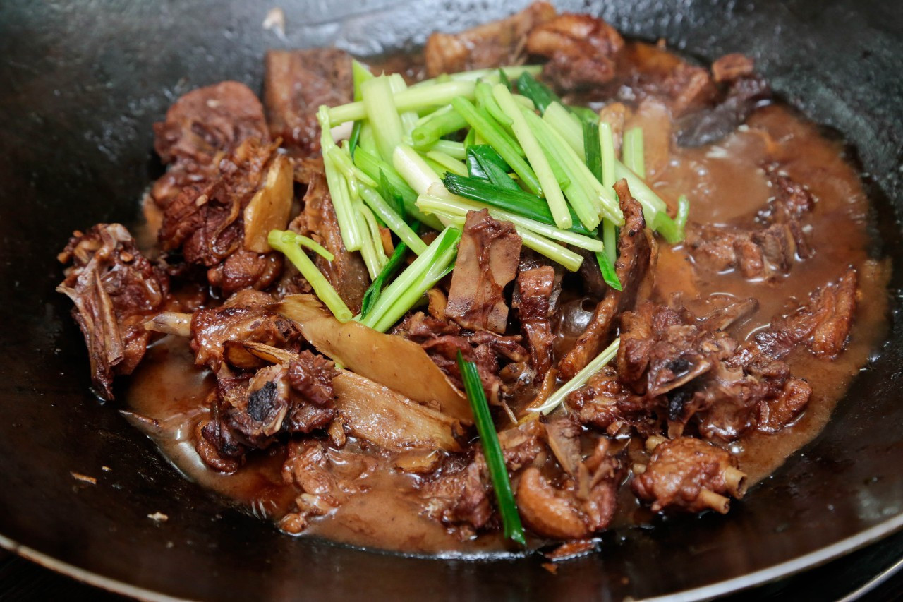 教你色香味俱佳的醋溜鹅肉,解馋下饭又营养丰富,孩子嚷着吃不够