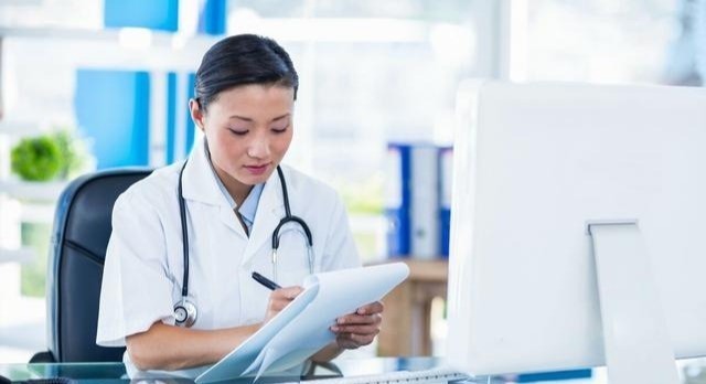 胆红素|32岁女子滴酒不沾,查出肝硬化晚期,医生忠告:比喝酒和熬夜更伤肝的是它