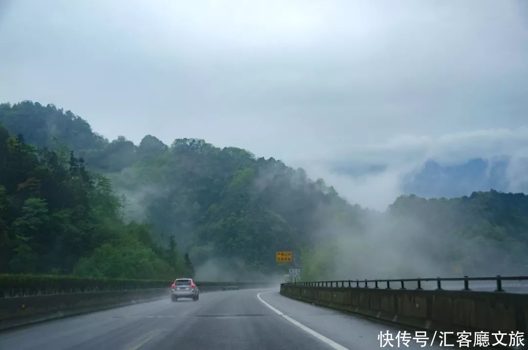 10条惊险绝美的公路，穿山跨湖、盘山迷宫、腾云驾雾