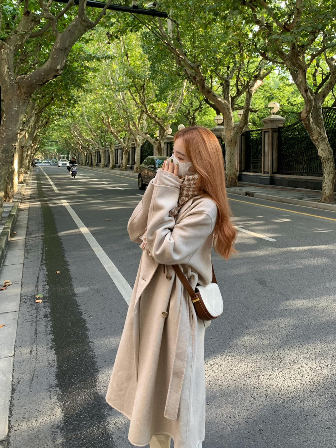 时尚博主|忽冷忽热的季节不知道穿什么?一件毛呢大衣全搞定