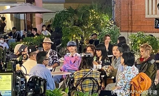 《姐姐》全员团综剑拔弩张,黄龄为界气氛骤变,宁静万茜王不见王