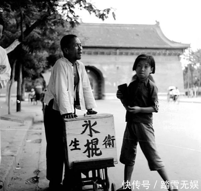 老照片:民国时的冰棍贩卖,时髦而奢侈,穷苦人家吃不起