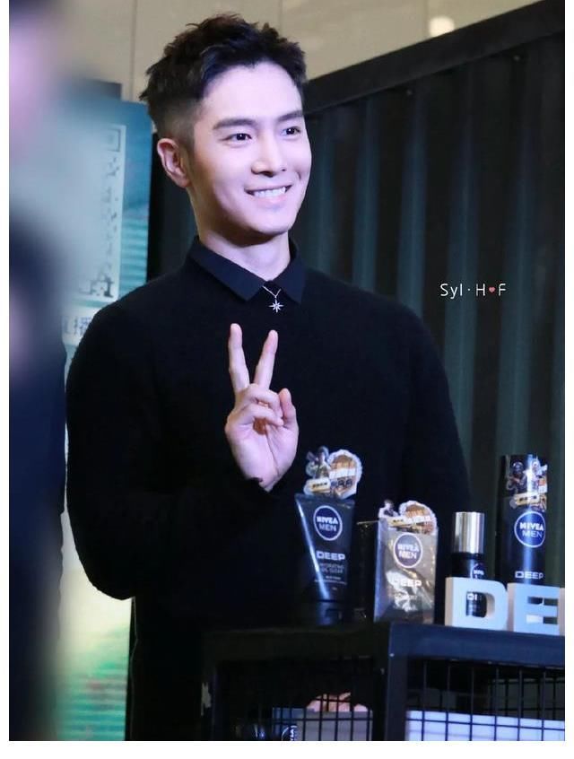 楊洋楊紫合作？男藝人為什么都喜歡約小網(wǎng)紅？張藝興跟對(duì)資本陣營(yíng)