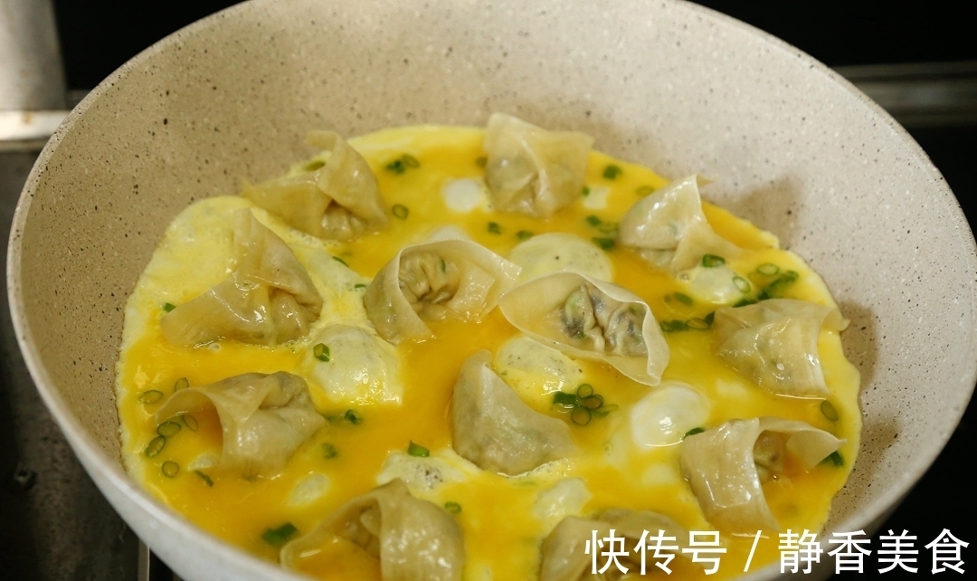 馄饨|鸡蛋吃了几十年，第一次发现和“他”绝配，8分钟完美早餐！