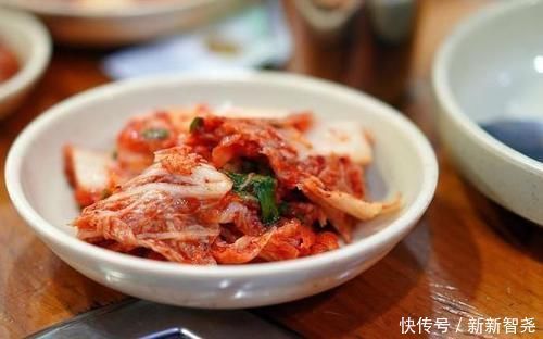 3个喝水习惯，可能肾脏并不“喜欢”，为了健康，尽量改掉吧