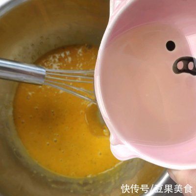 戚风蛋糕|这么好吃的糯米戚风蛋糕杯做法，现在知道还不晚