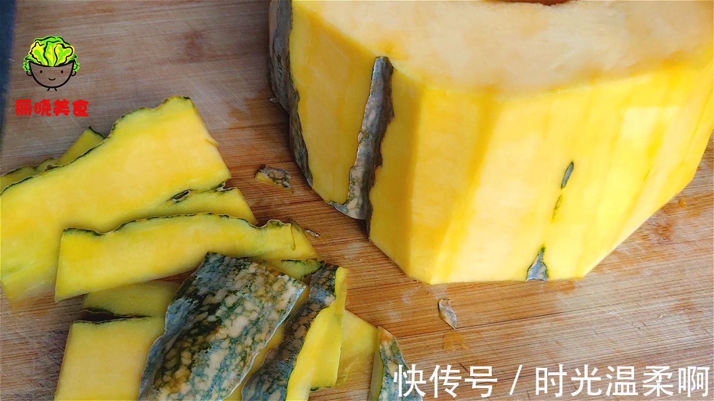 南瓜干|吃不完的南瓜,老一辈这样做零食,太阳一晒,比葡萄干香甜还解馋