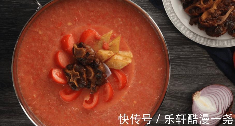 冬天就要来了,一碗美味的蔬菜海鲜浓汤,让你的心灵仿佛被治愈