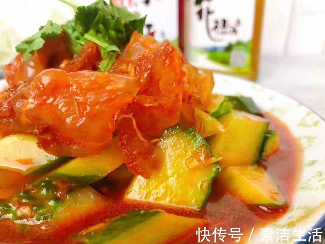 黄瓜|海蜇头这么一拌太好吃了,酸辣脆爽,端上桌抢着吃