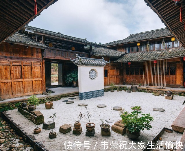 白虎|俗话“一户开两门,人财都难存”是啥意思有没有道理