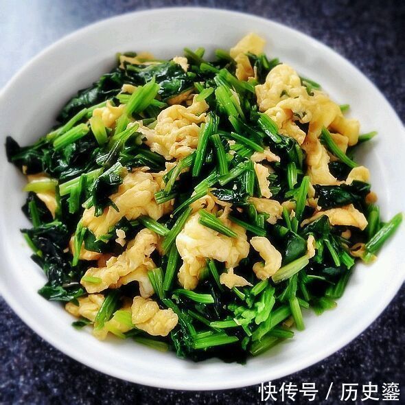 菠菜炒鸡蛋|鸡蛋和它一起炒,孩子多吃眼睛不近视,身高超过同龄人,智力也高