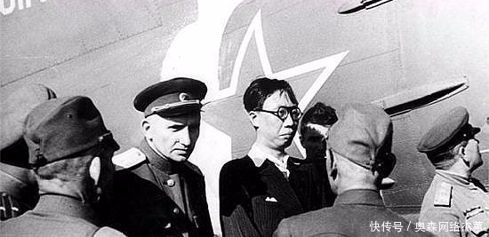 溥仪|溥仪与日军天皇会面,餐桌前的2个动作被两国人瞧不起