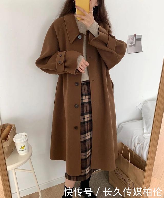 冬天|大衣+半身裙,羽绒服+半身裙,冬天这么穿气质又显瘦