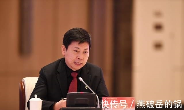 鸿蒙os|华为余承东:搭载鸿蒙OS的汽车将在今年底或明年初发布