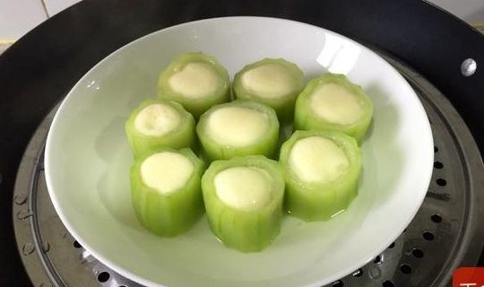 绿豆|小暑过后该吃它了!维C含量是绿豆的3倍,10秒做出一盘减脂菜