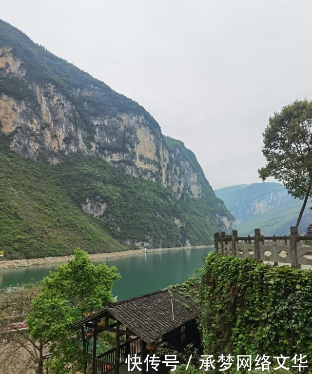 龚滩重庆和惠州交界处，天险中的古镇